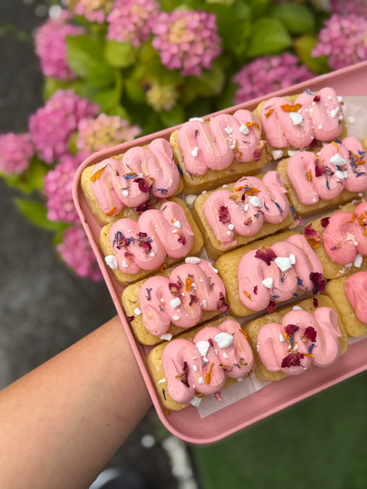 Lemon and Raspberry Mini Cake